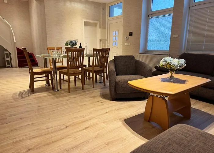 Scenic House In Apartment